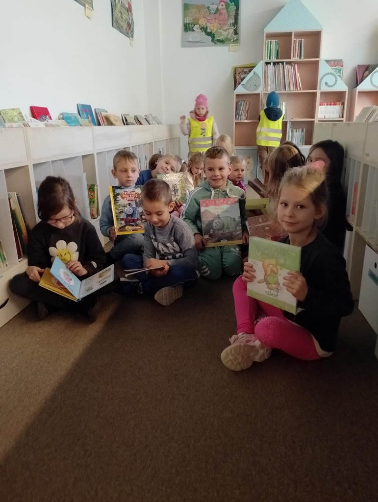 Wyjazd do Mediateki  i  Centrum Edukacyjno – Rozrywkowego FUN CITY w Piotrkowie Tryb.