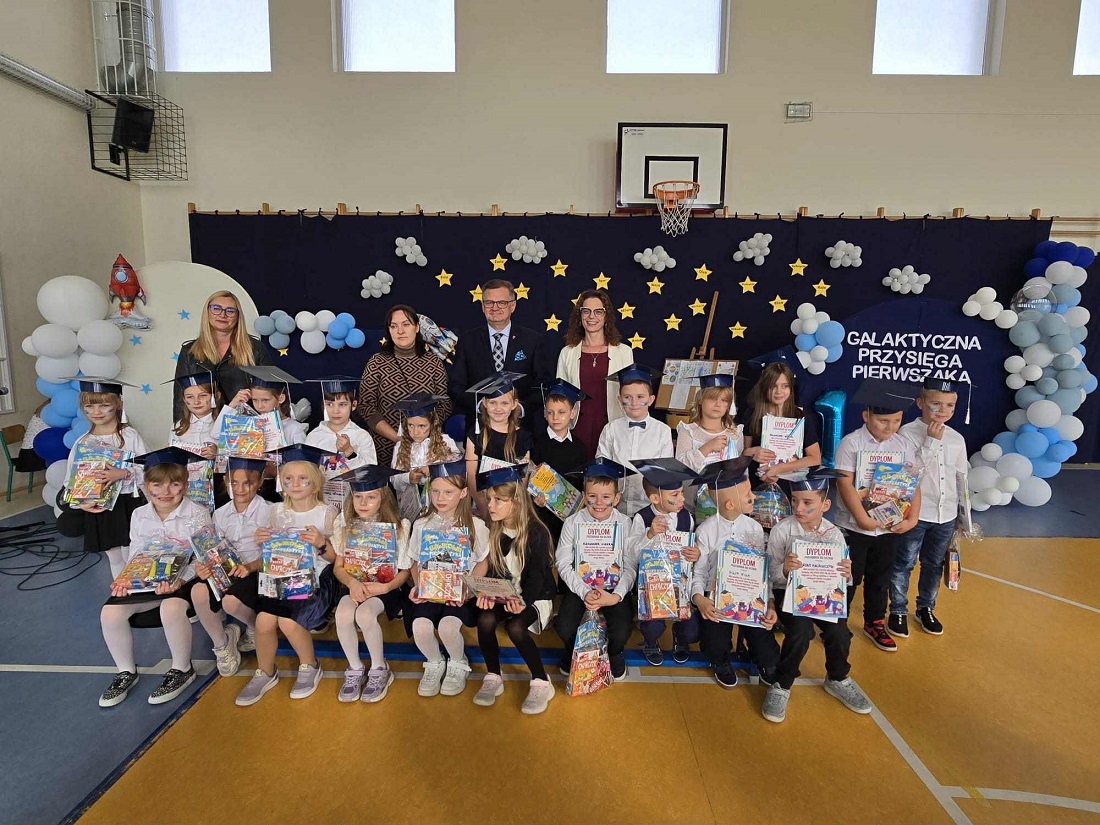 Galaktyczne ślubowanie pierwszaków w naszej szkole! ✨