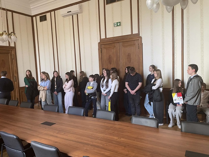 Lekcja teatralna i lekcja samorządności uczniów klasy 7 i 8. 