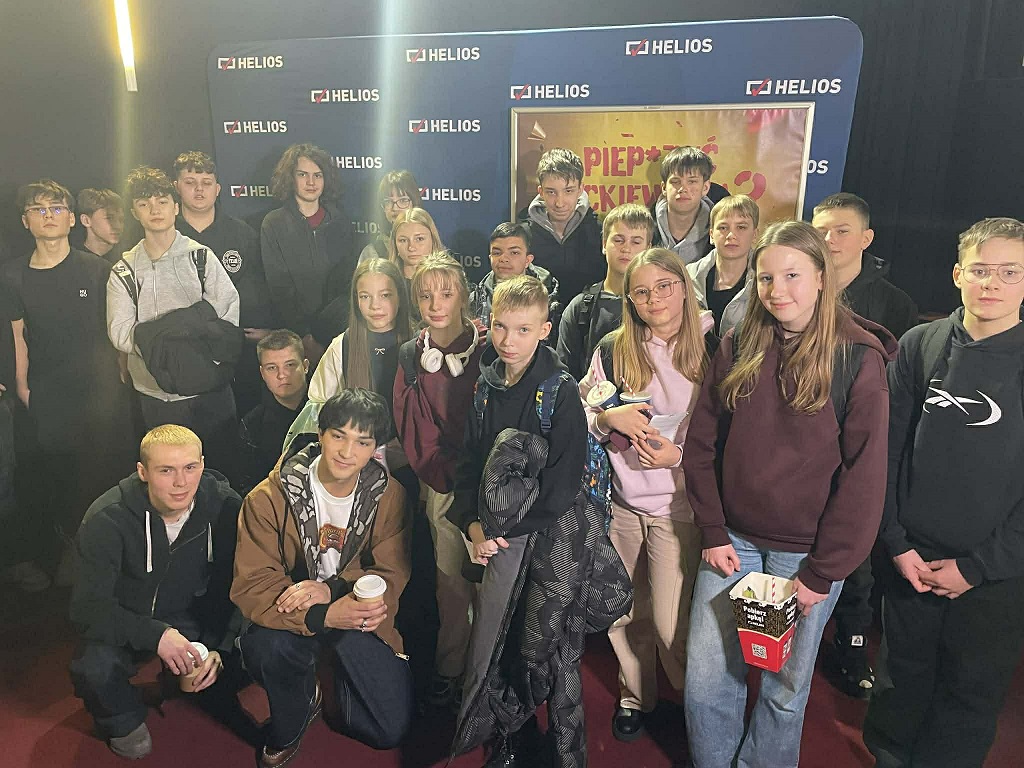 Pokaz specjalny filmu pt. „ Piep*zyć  Mickiewicza ” i spotkanie  aktorami. 