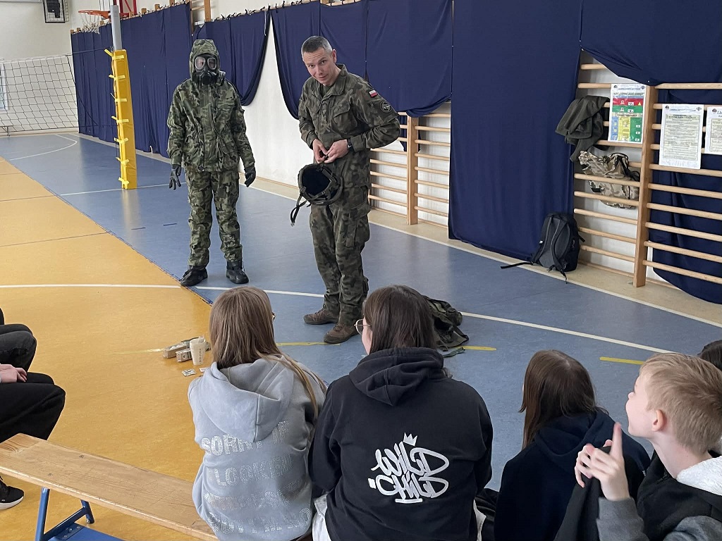 Edukacja z wojskiem w klasie 7 i 8 